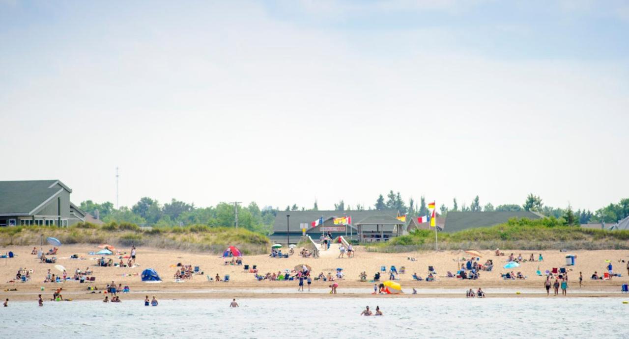 Shores Inn & Hotel Shediac Exteriér fotografie